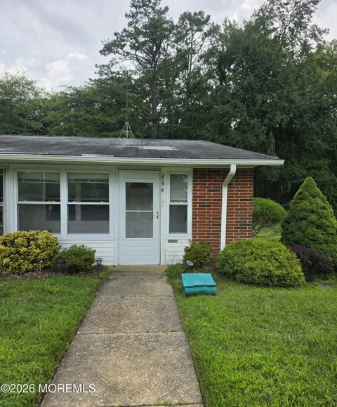 219 Buckingham Court