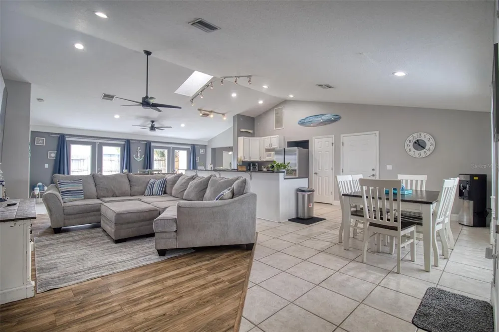 3652 WESTCHESTER DRIVE Holiday, FL 34691