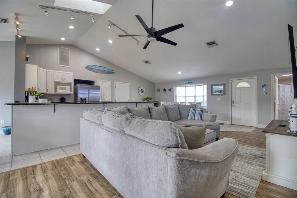3652 WESTCHESTER DRIVE Holiday, FL 34691