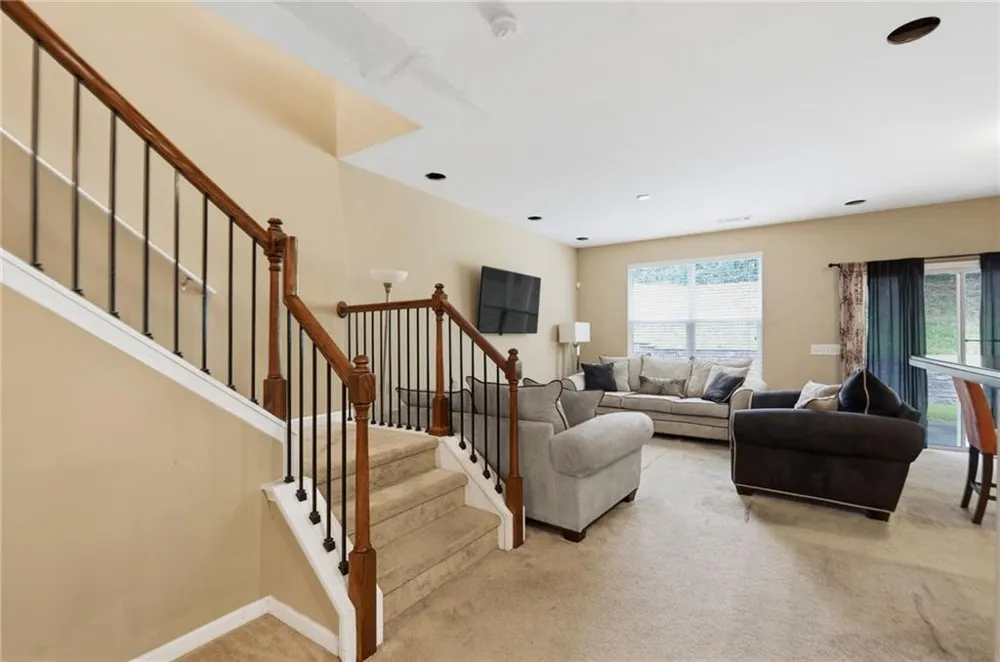 4028 Carlinswood Way Stone Mountain, GA 30083
