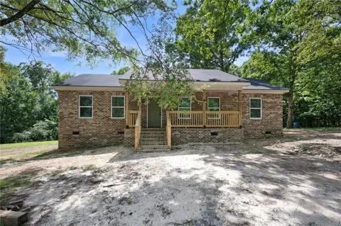 135 Holly Creek Drive