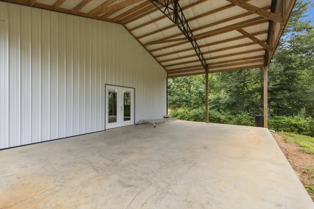 594 Highway 100 Centerville, TN 37033