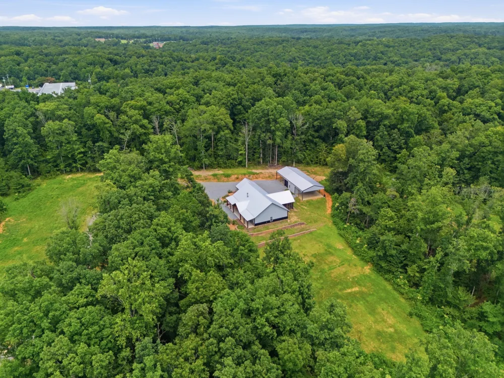 594 Highway 100 Centerville, TN 37033