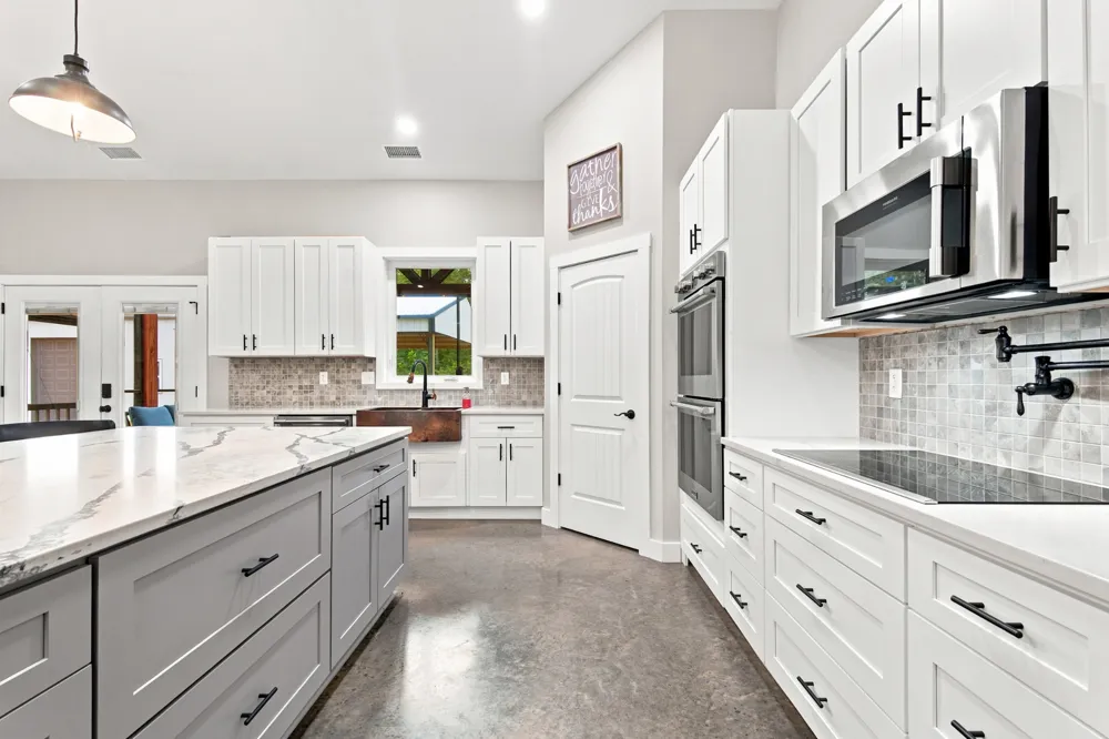 594 Highway 100 Centerville, TN 37033