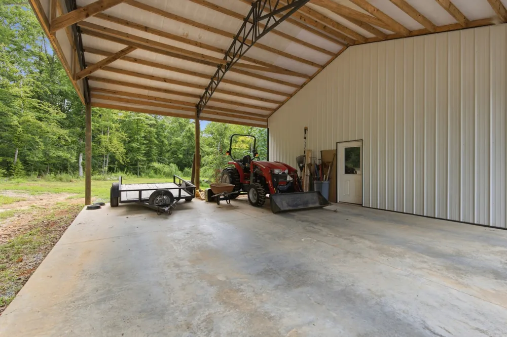 594 Highway 100 Centerville, TN 37033