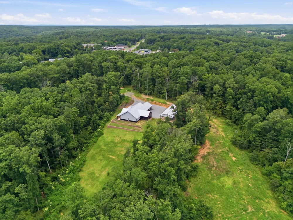 594 Highway 100 Centerville, TN 37033