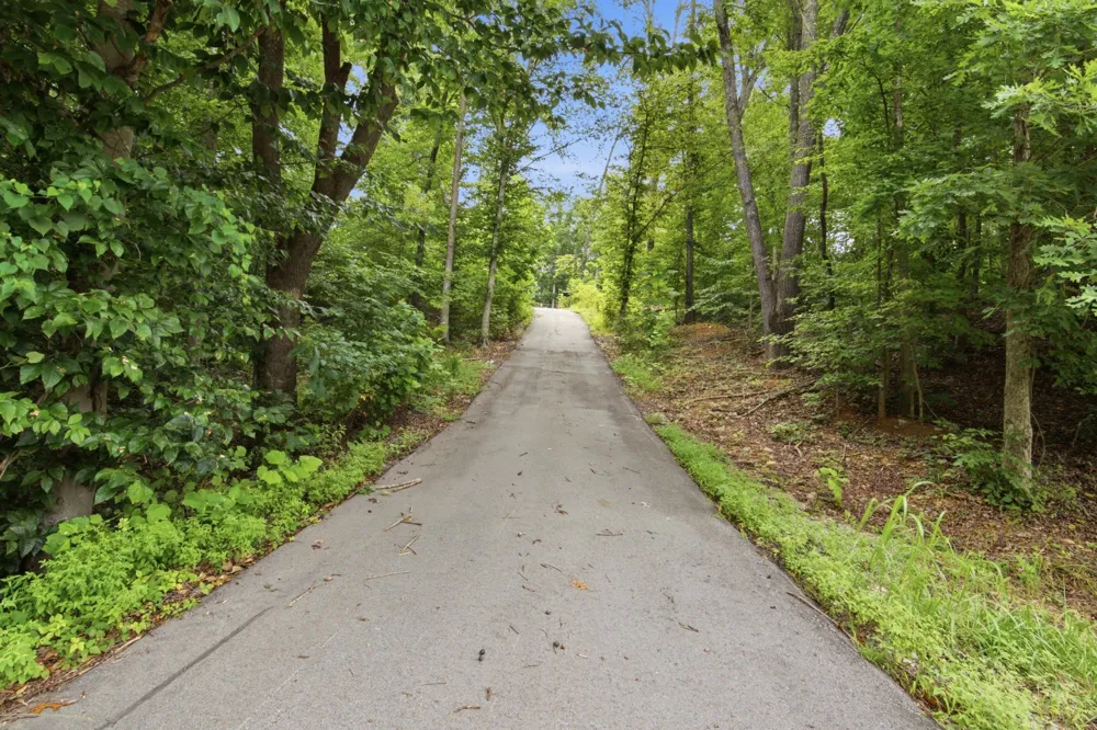 594 Highway 100 Centerville, TN 37033