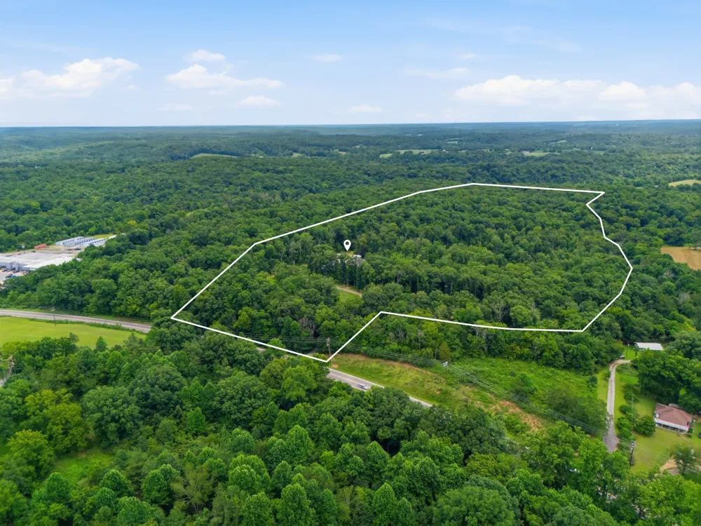 594 Highway 100 Centerville, TN 37033