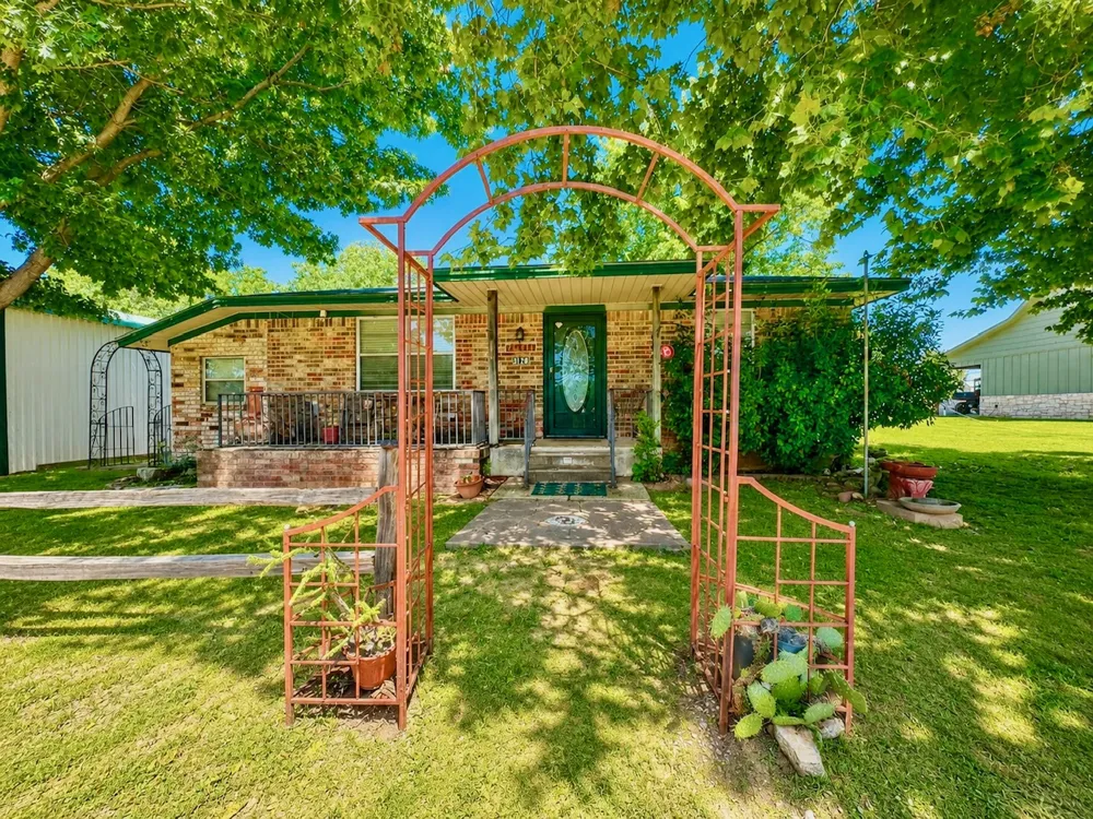 3120 Kelly Road Kingston, OK 73439