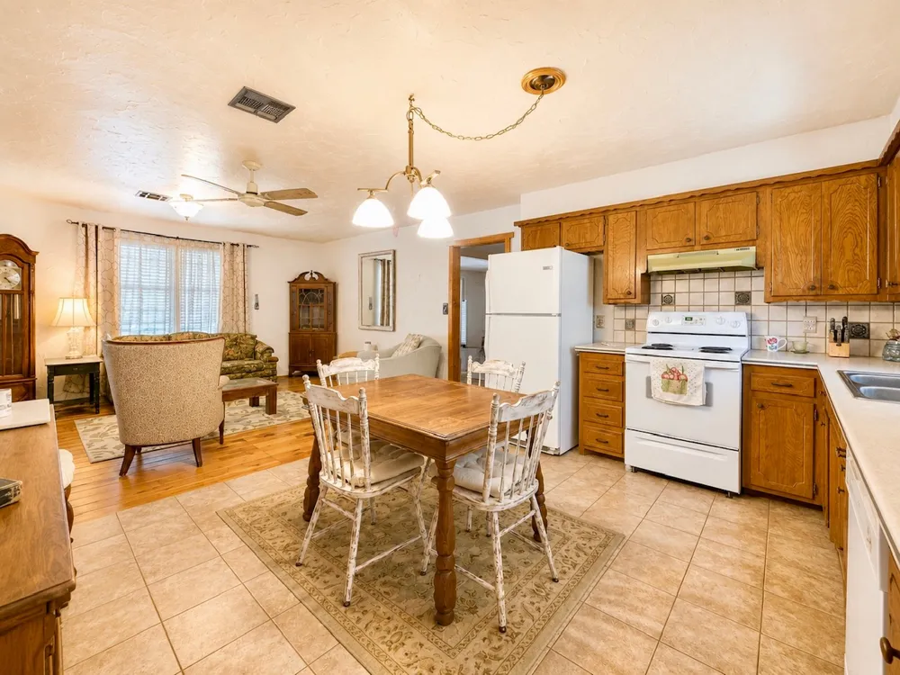 3120 Kelly Road Kingston, OK 73439