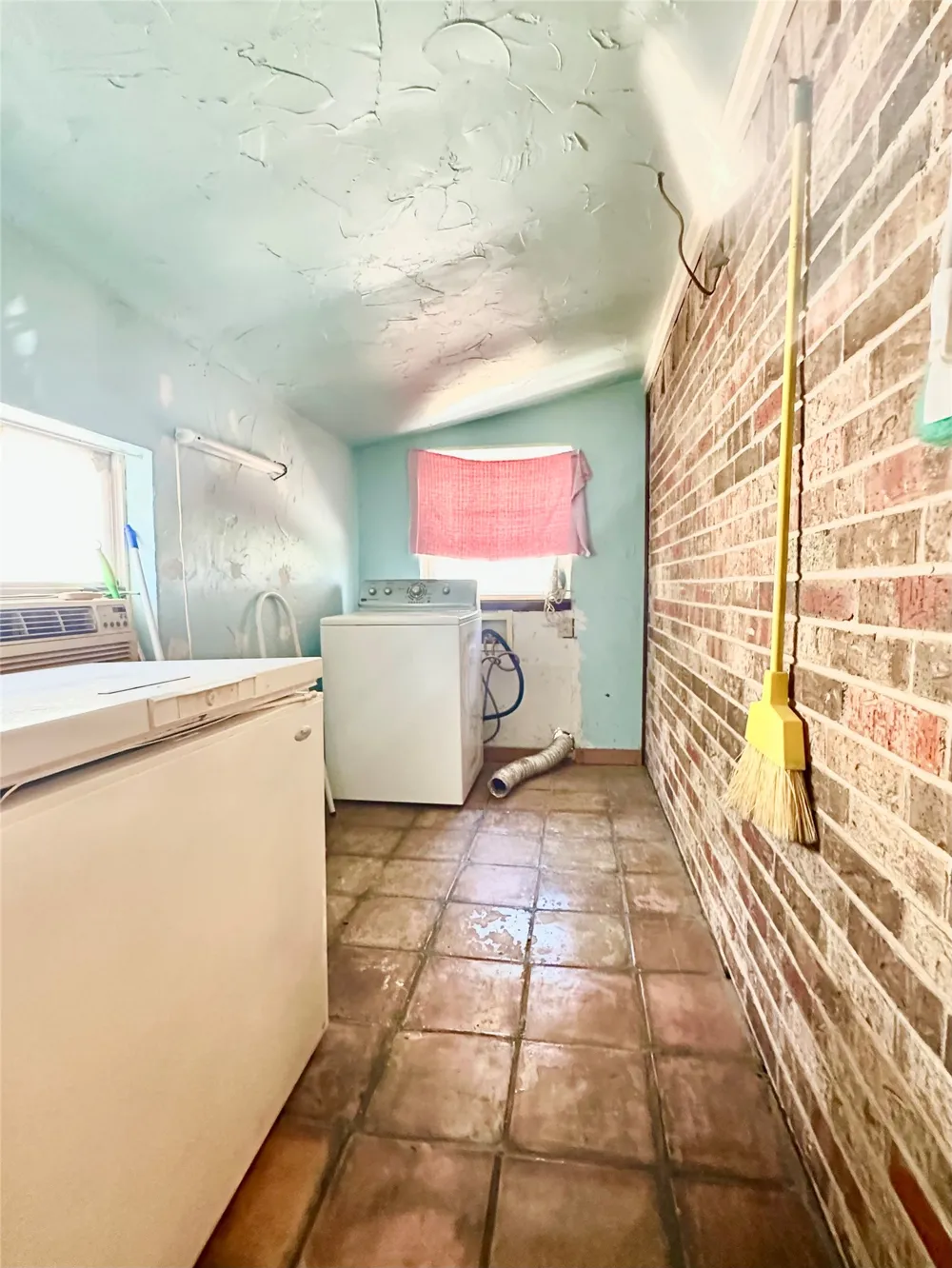 3120 Kelly Road Kingston, OK 73439