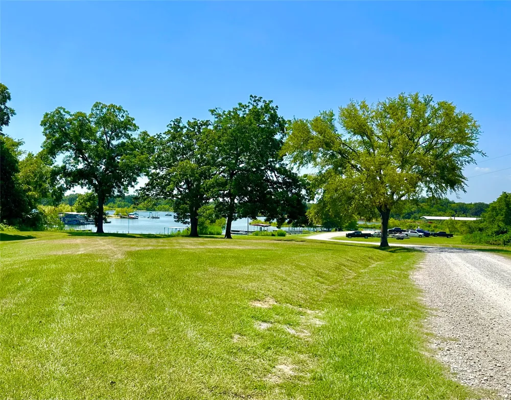 3120 Kelly Road Kingston, OK 73439