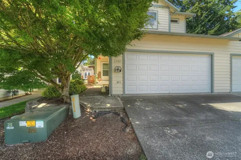 1299 NW Amanda Loop