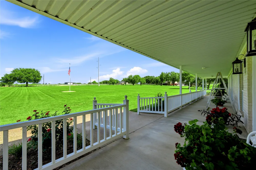1682 County Road 4825 Athens, TX 75751
