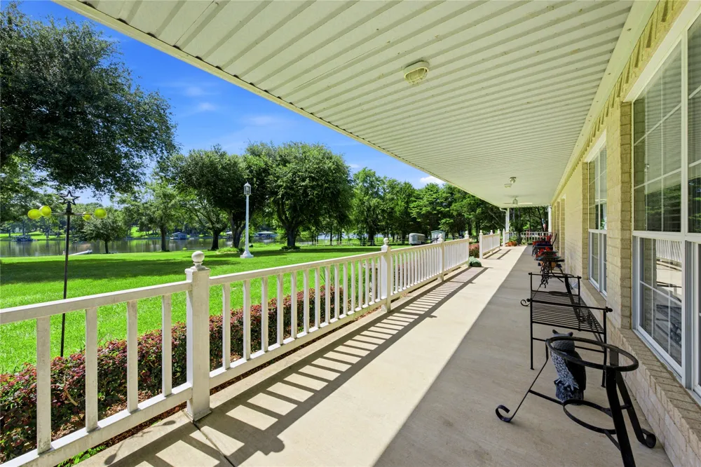 1682 County Road 4825 Athens, TX 75751