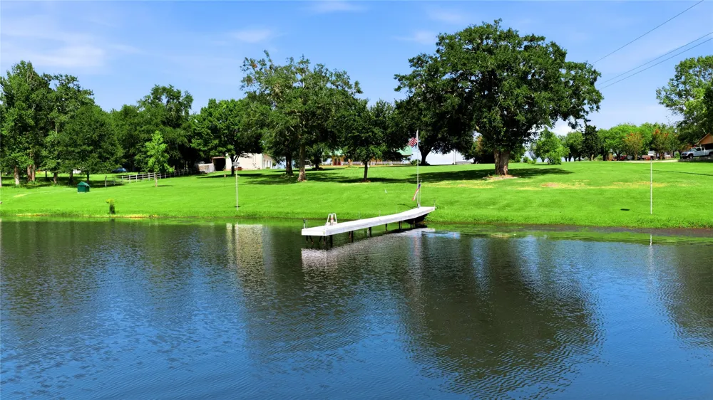 1682 County Road 4825 Athens, TX 75751