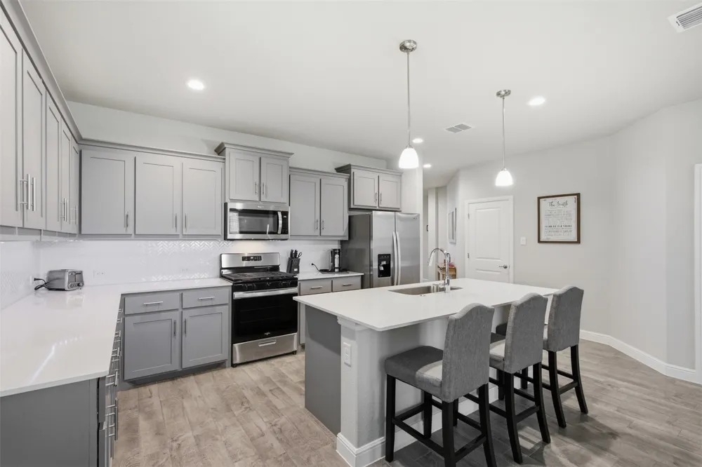 5213 Crystal Lake Avenue Krum, TX 76249