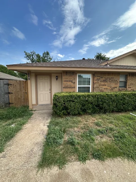 1144 Suburban Street #1146