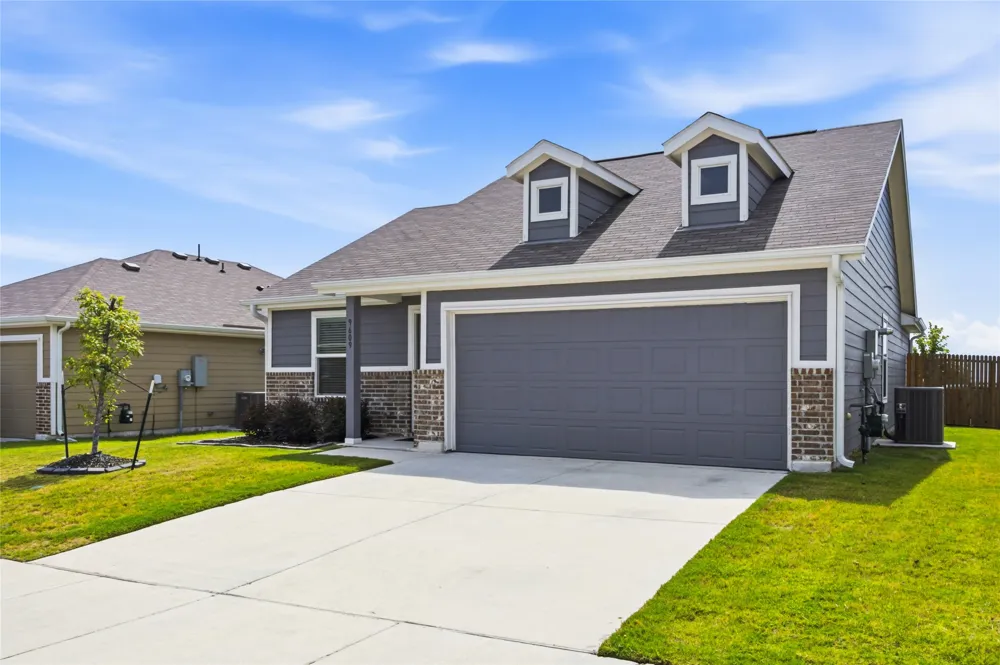 9609 Lightfoot Road Fort Worth, TX 76179