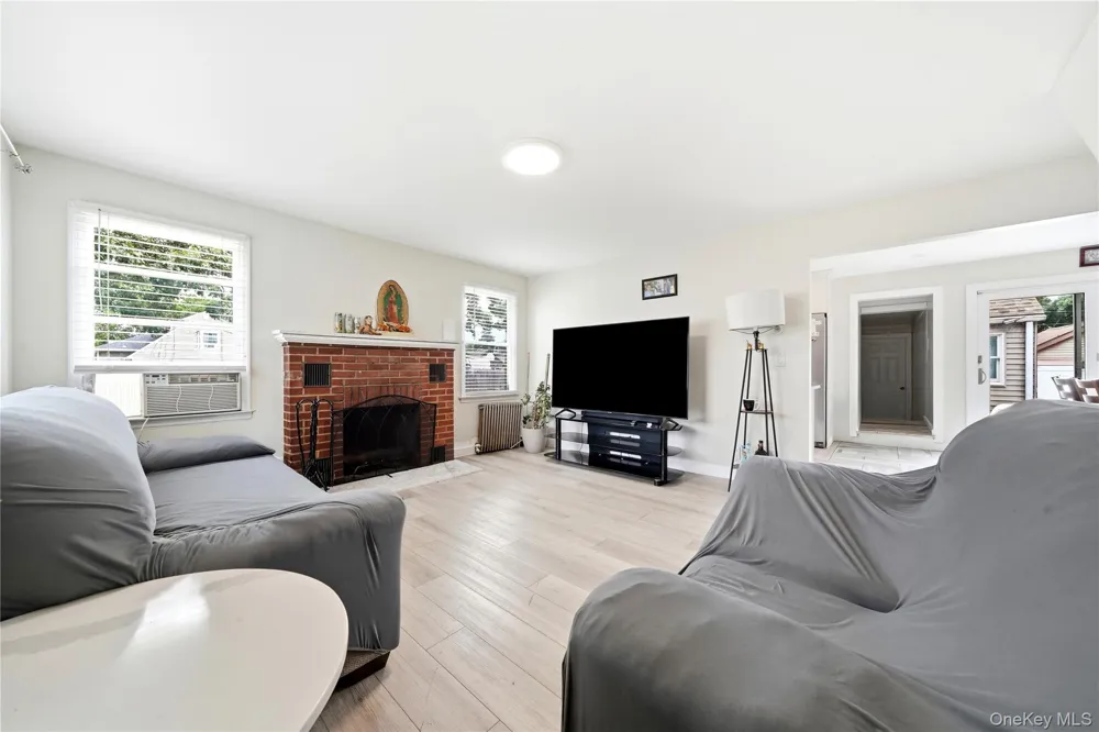 80 Everett Street Patchogue, NY 11772