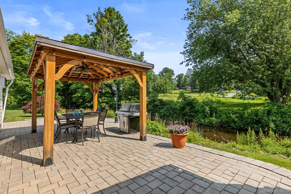 39 Main Street Poughquag, NY 12570