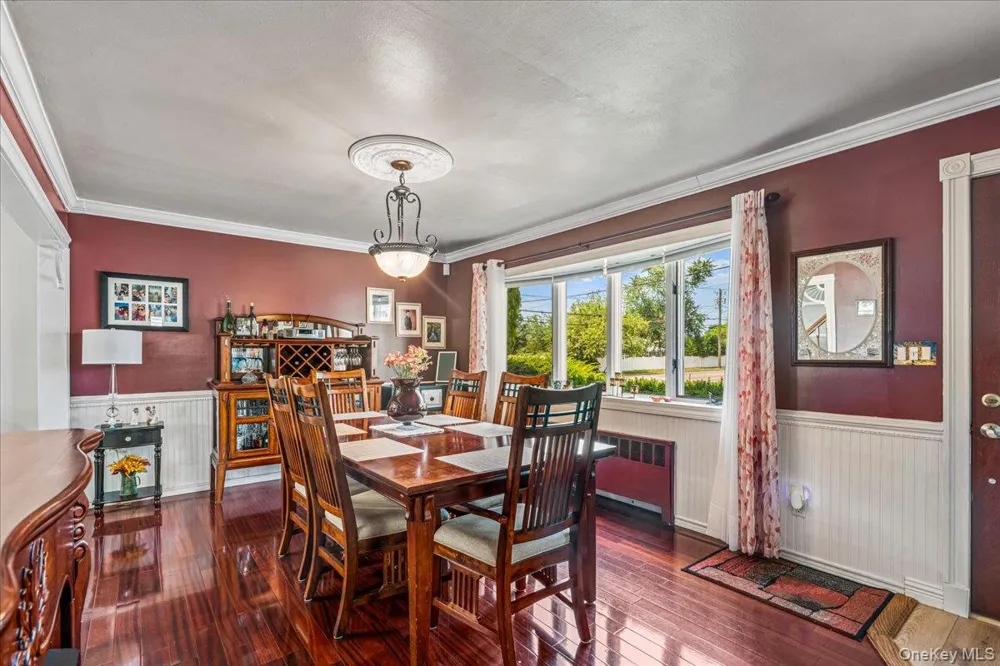 2 Gateway Farmingdale, NY 11735