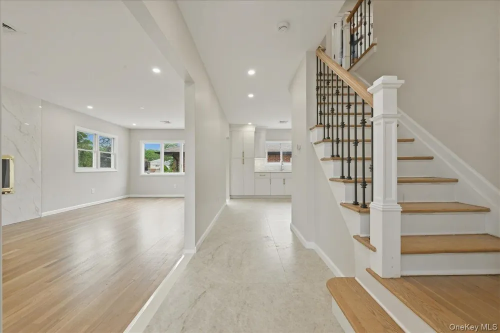616 Harless Place West Hempstead, NY 11552