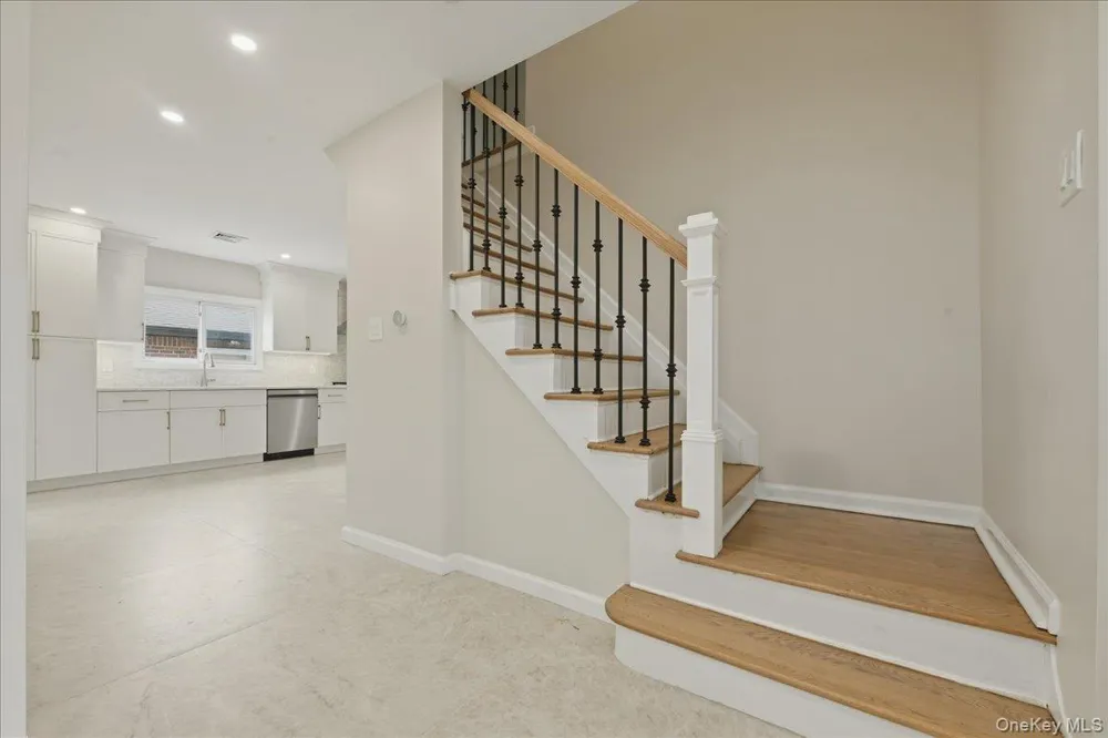 616 Harless Place West Hempstead, NY 11552