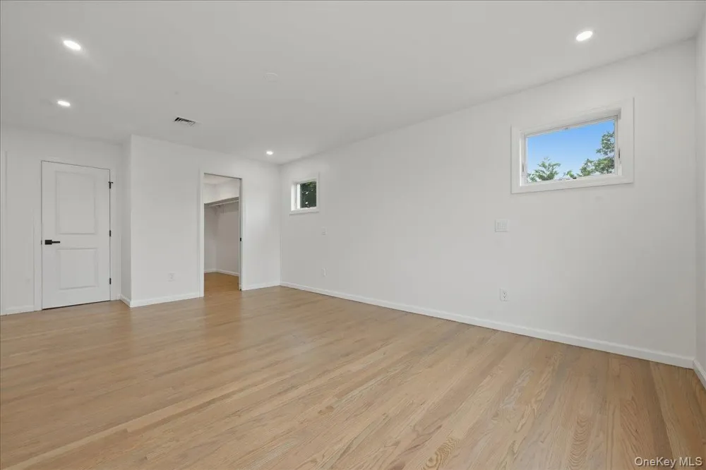 616 Harless Place West Hempstead, NY 11552