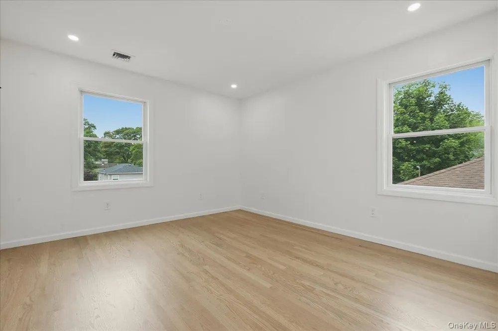 616 Harless Place West Hempstead, NY 11552