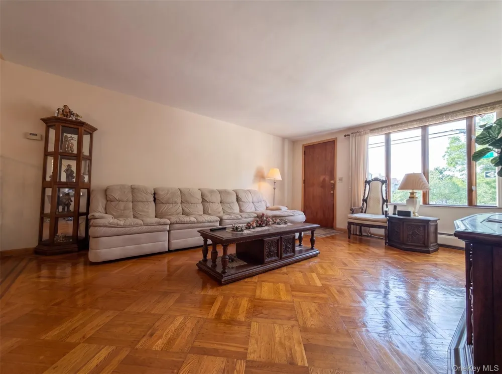 6424 80th Avenue Ridgewood, NY 11385