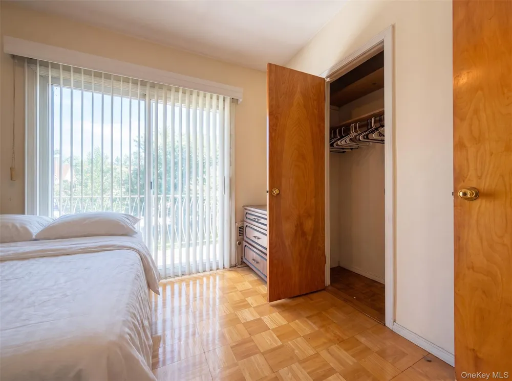 6424 80th Avenue Ridgewood, NY 11385