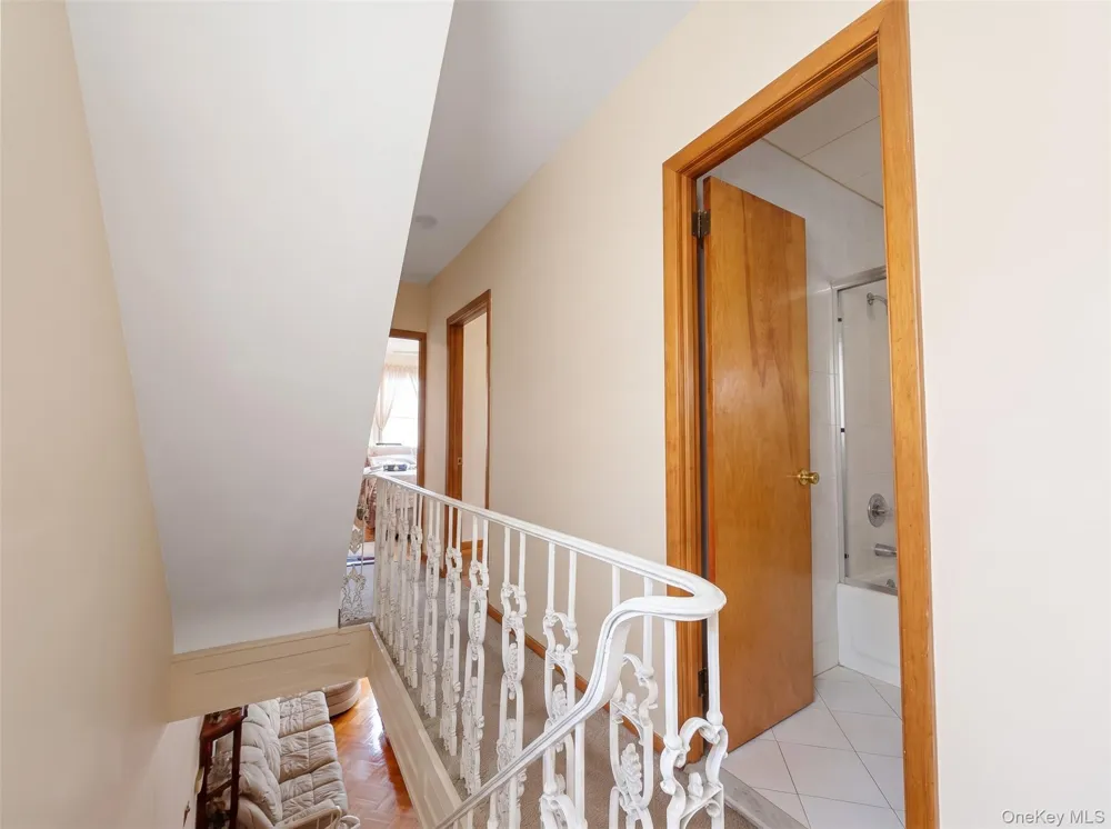 6424 80th Avenue Ridgewood, NY 11385