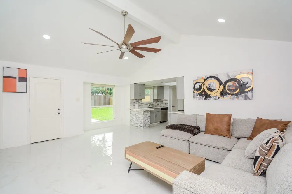 11510 Leader Street Houston, TX 77072