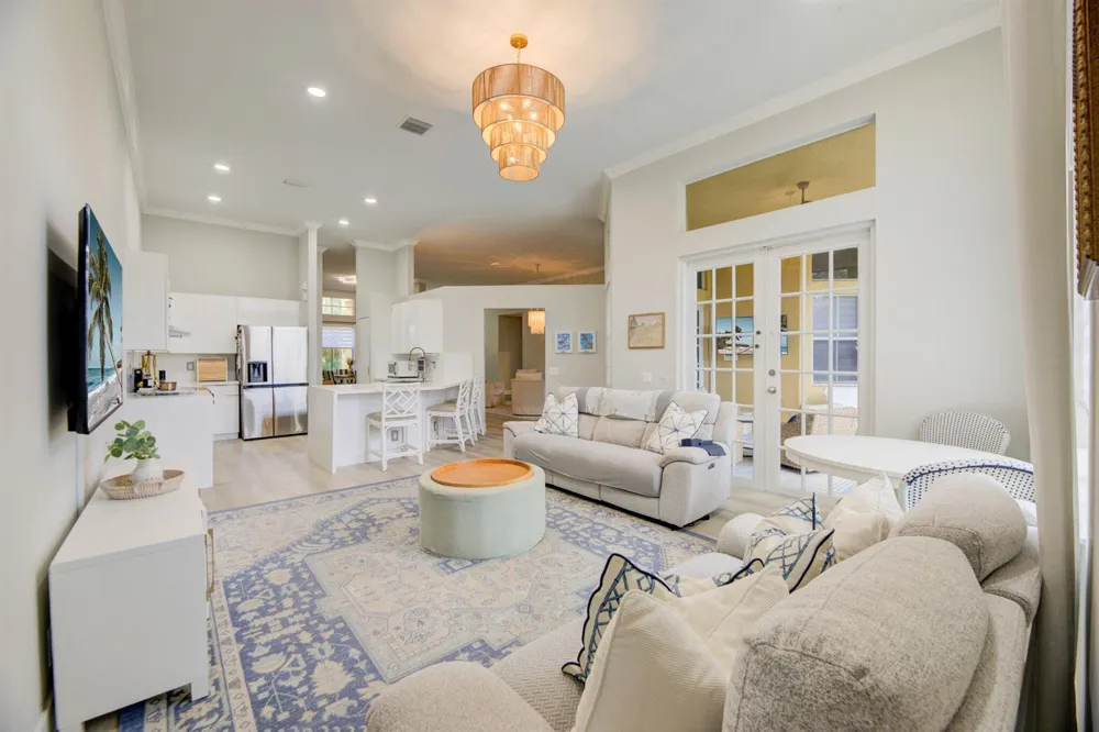 1635 Blue Jay Circle Weston, FL 33327