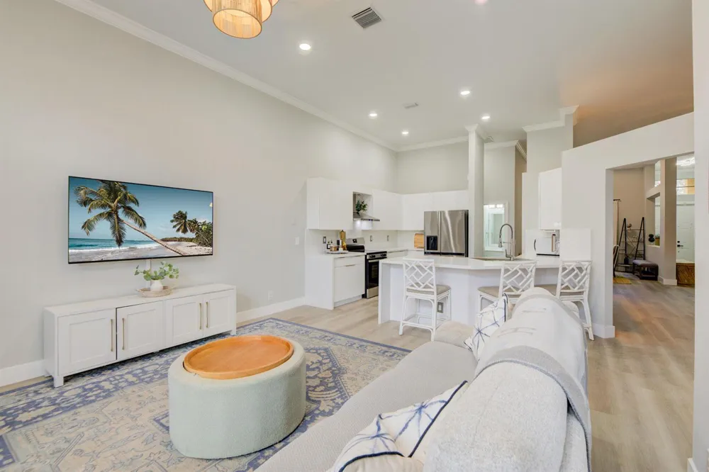 1635 Blue Jay Circle Weston, FL 33327