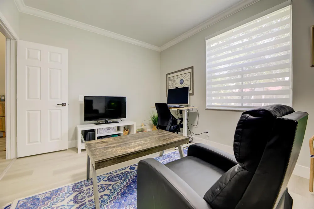 1635 Blue Jay Circle Weston, FL 33327