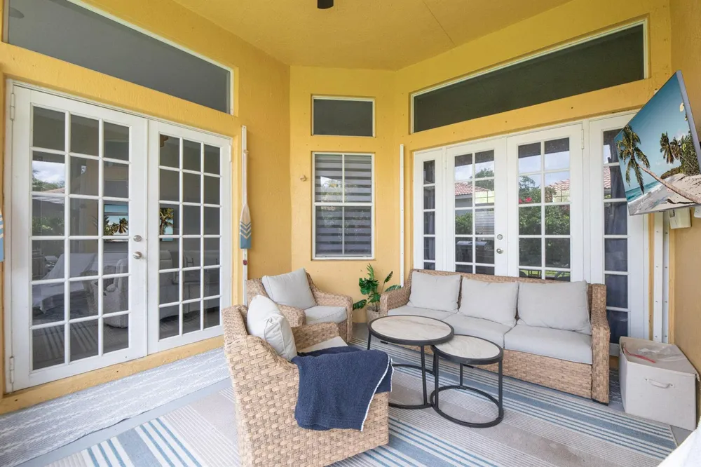 1635 Blue Jay Circle Weston, FL 33327