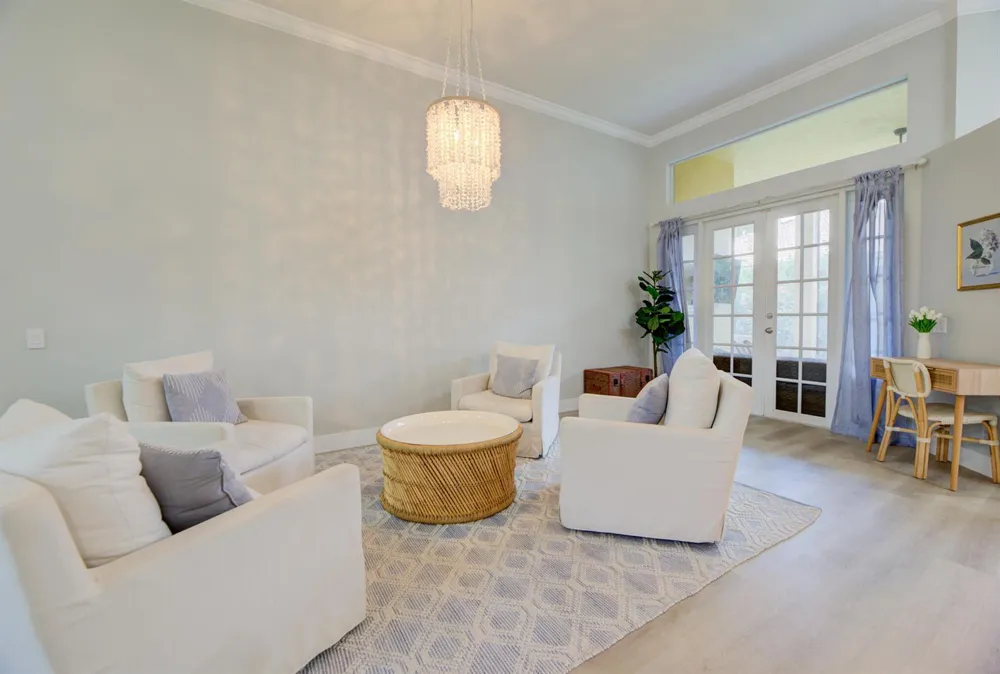 1635 Blue Jay Circle Weston, FL 33327