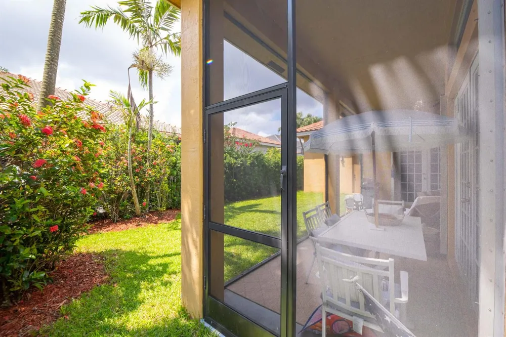 1635 Blue Jay Circle Weston, FL 33327