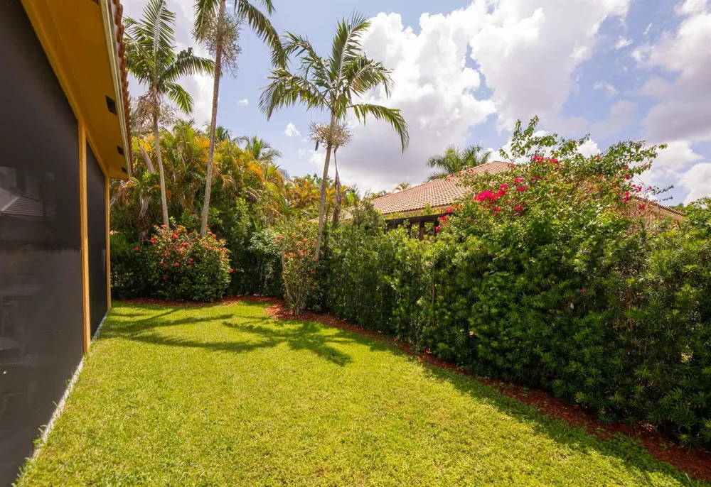 1635 Blue Jay Circle Weston, FL 33327