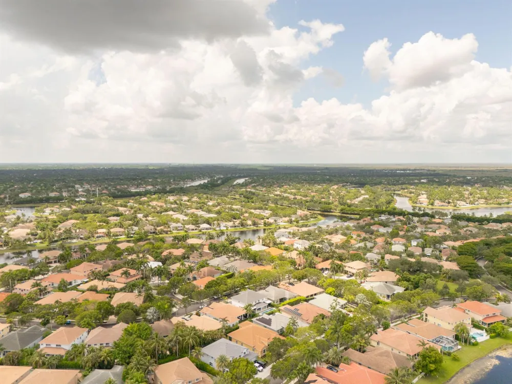 1635 Blue Jay Circle Weston, FL 33327