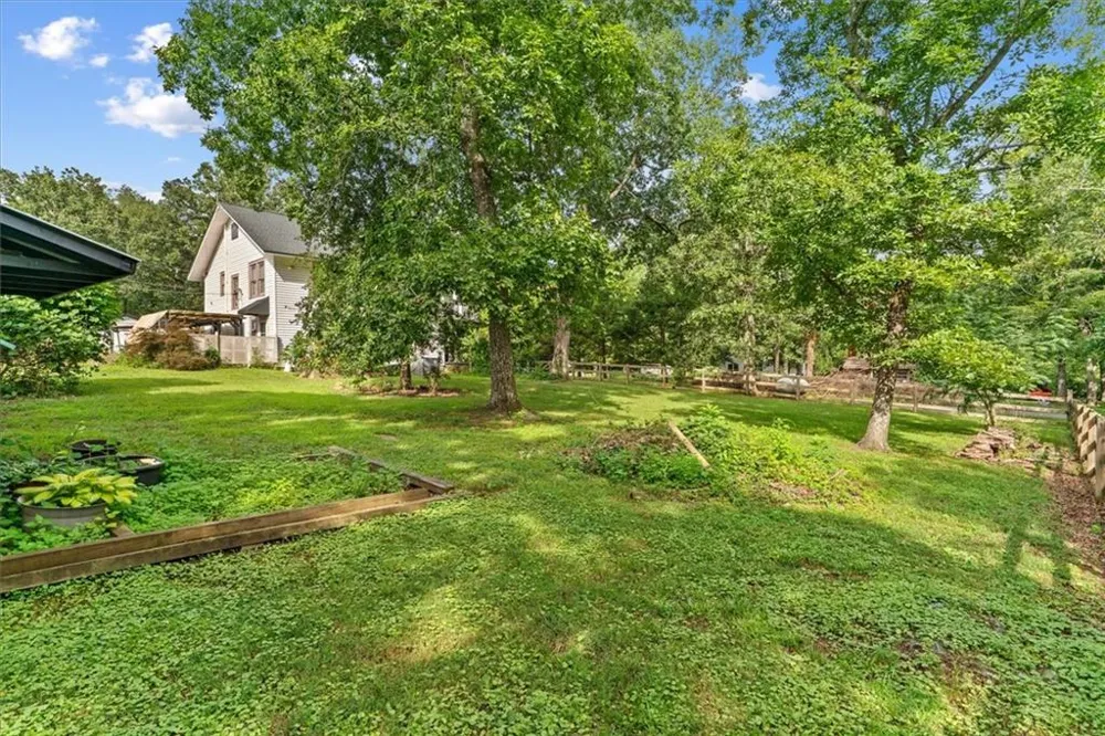 51 Cedar Street Menlo, GA 30731