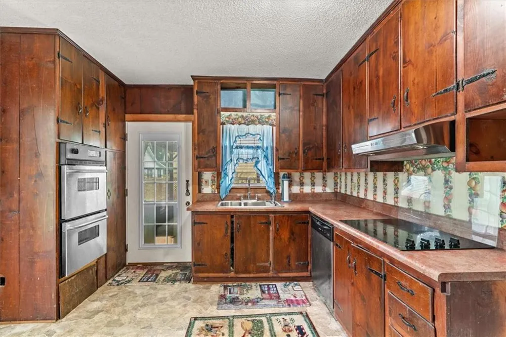 51 Cedar Street Menlo, GA 30731