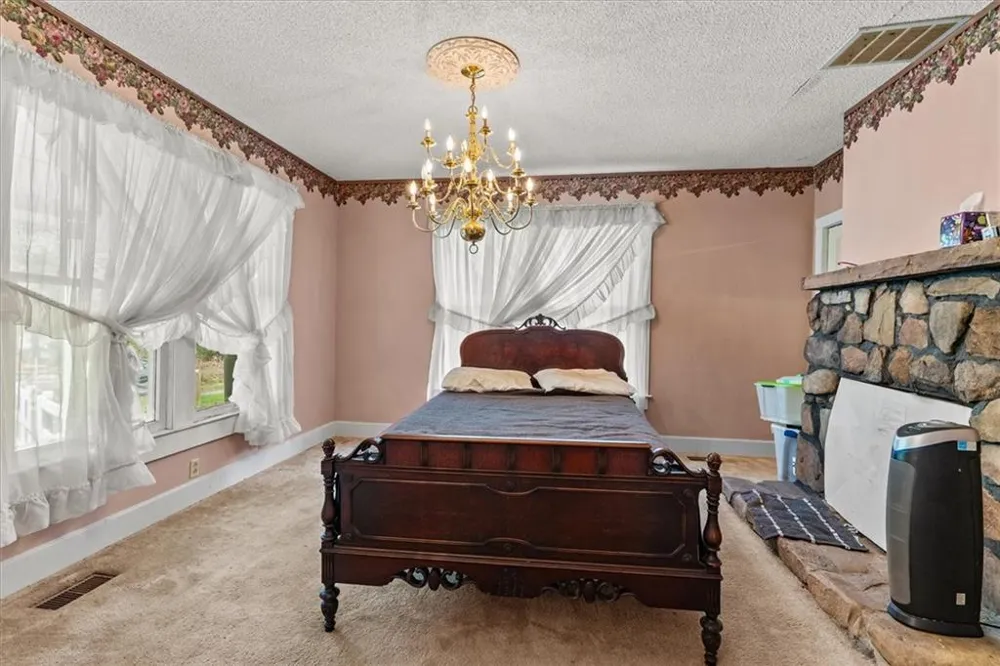 51 Cedar Street Menlo, GA 30731