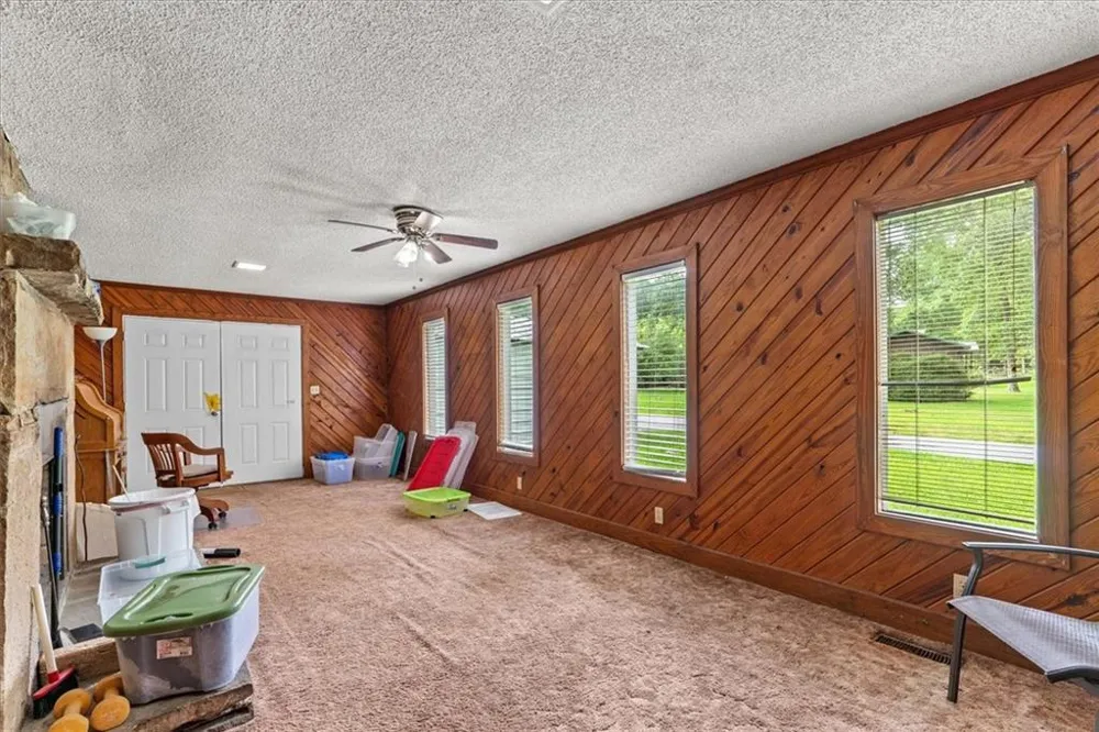 51 Cedar Street Menlo, GA 30731