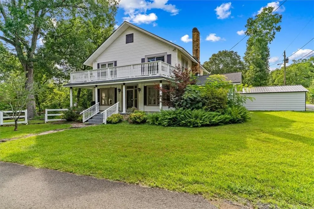 51 Cedar Street Menlo, GA 30731