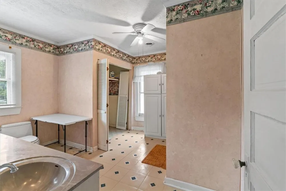 51 Cedar Street Menlo, GA 30731