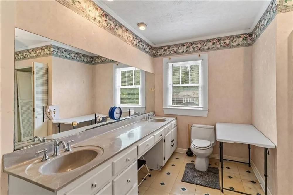 51 Cedar Street Menlo, GA 30731
