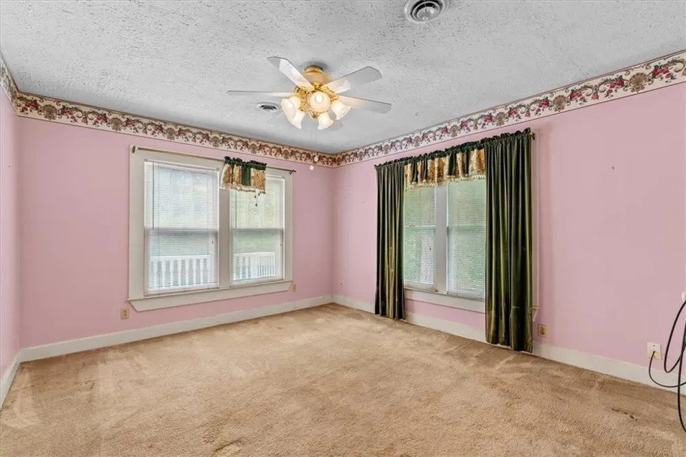 51 Cedar Street Menlo, GA 30731
